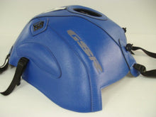 Lade das Bild in den Galerie-Viewer, SUZUKI GSR 600 (2006-2011)