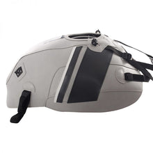 Lade das Bild in den Galerie-Viewer, MOTO GUZZI V 7 (2010-2018)