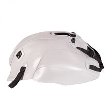 Lade das Bild in den Galerie-Viewer, MOTO GUZZI V 7 (2010-2018)