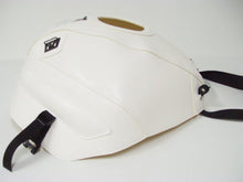 Lade das Bild in den Galerie-Viewer, HONDA VFR 750 1990-1993)
