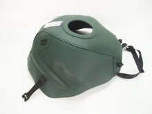 Lade das Bild in den Galerie-Viewer, HONDA VFR 750 1990-1993)
