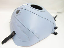 Lade das Bild in den Galerie-Viewer, HONDA VFR 750 1990-1993)
