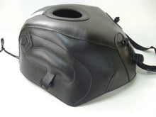 Lade das Bild in den Galerie-Viewer, SUZUKI RGV 250 (1993-1994)
