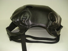 Lade das Bild in den Galerie-Viewer, TRIUMPH ADVENTURER 900 (1996-2001)
