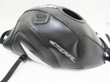 Lade das Bild in den Galerie-Viewer, HONDA CBR 900 (2000-2001)
