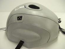 Lade das Bild in den Galerie-Viewer, TRIUMPH DAYTONA 955 I (2002-2006)
