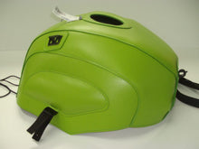 Lade das Bild in den Galerie-Viewer, TRIUMPH DAYTONA 955 I (2002-2006)
