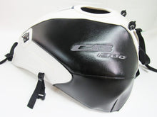 Lade das Bild in den Galerie-Viewer, HONDA CB 1300 (2003-2011)
