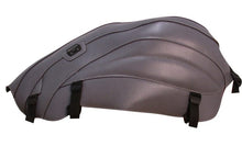 Lade das Bild in den Galerie-Viewer, TRIUMPH ROCKET III (2005-2015)
