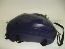 Lade das Bild in den Galerie-Viewer, TRIUMPH ROCKET III (2005-2015)
