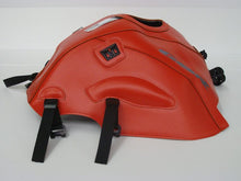 Lade das Bild in den Galerie-Viewer, SUZUKI GSR 600 (2006-2011)
