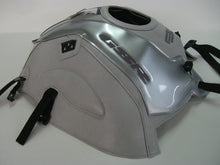 Lade das Bild in den Galerie-Viewer, SUZUKI GSR 600 (2006-2011)
