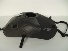 Lade das Bild in den Galerie-Viewer, YAMAHA YZF R1 (2009-2014)
